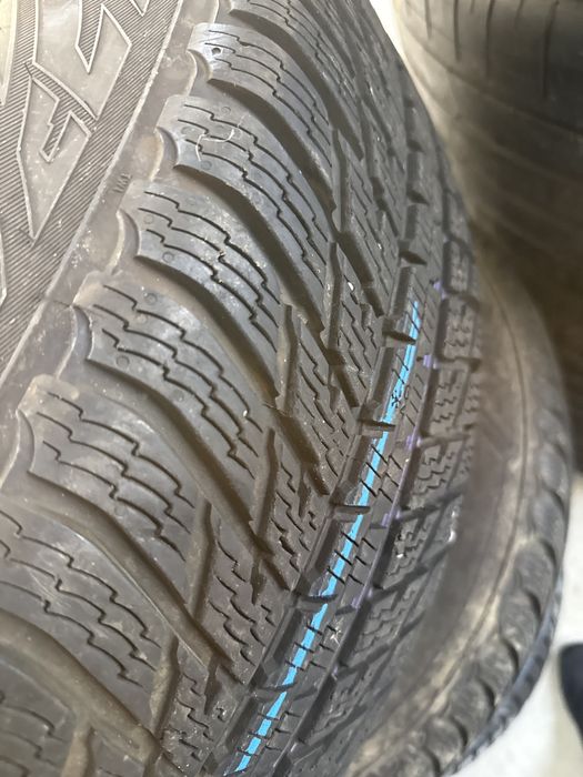 Amvelope de iarna 265/70 R17