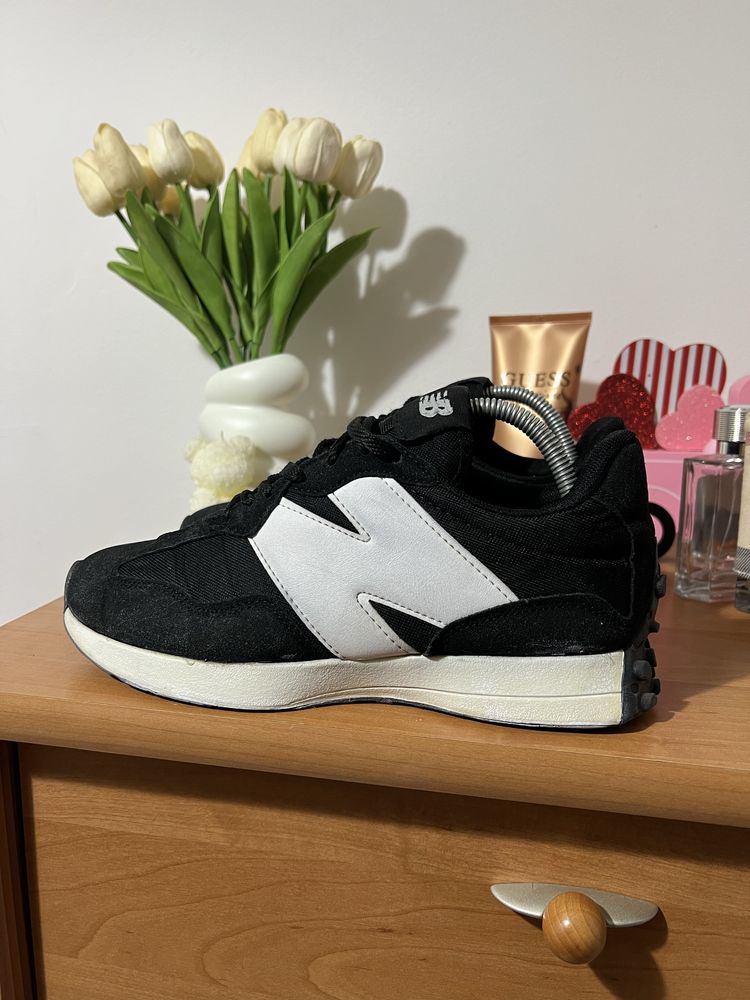 New Balance 327 размер 40