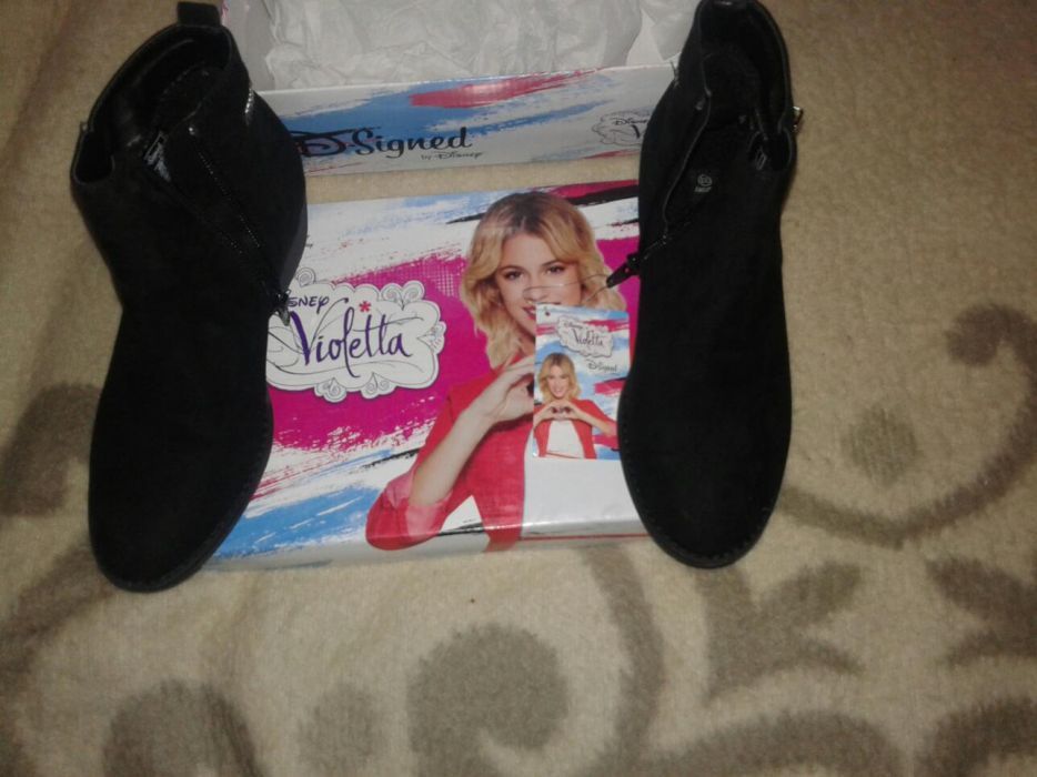 Ghete Disney Violetta