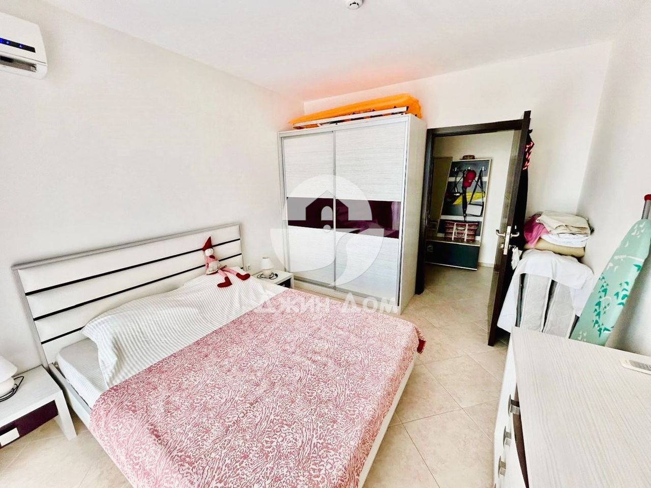 Продава се Двустаен апартамент в к.к. Слънчев бряг - 56 кв.м за 1304 €/кв.м - Снимка #5