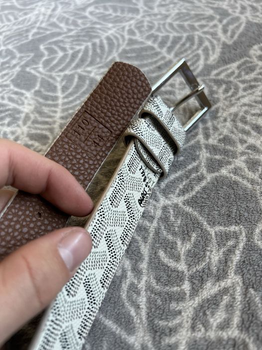 Goyard belt white
