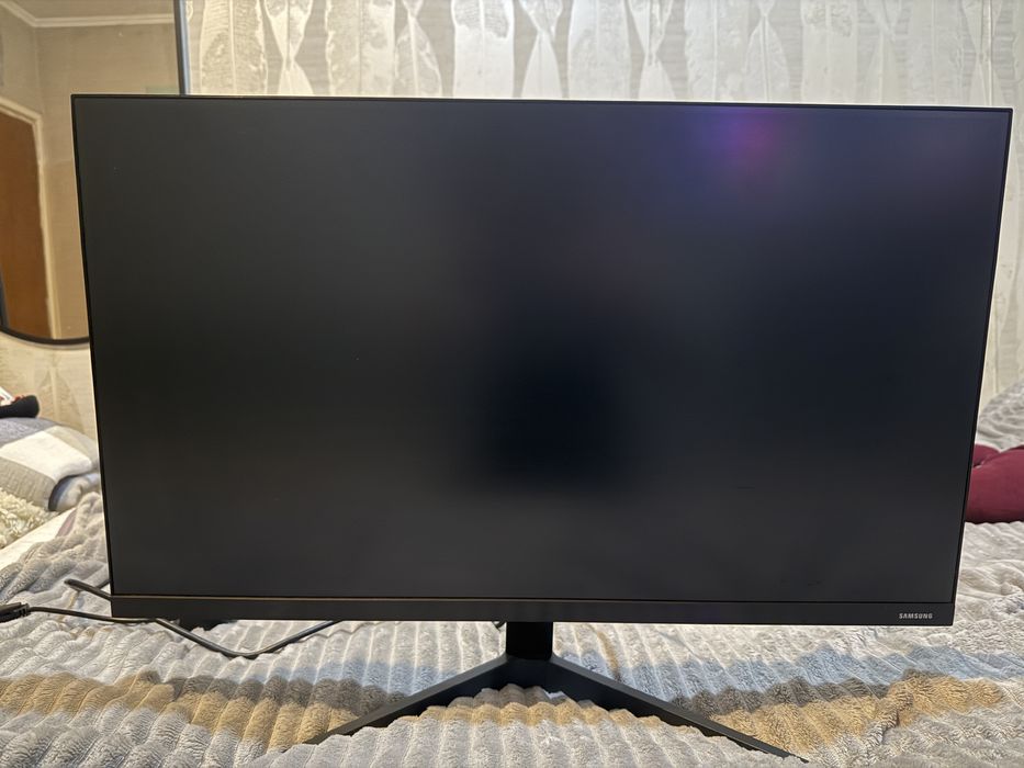 Монитор Samsung F27T350FHi