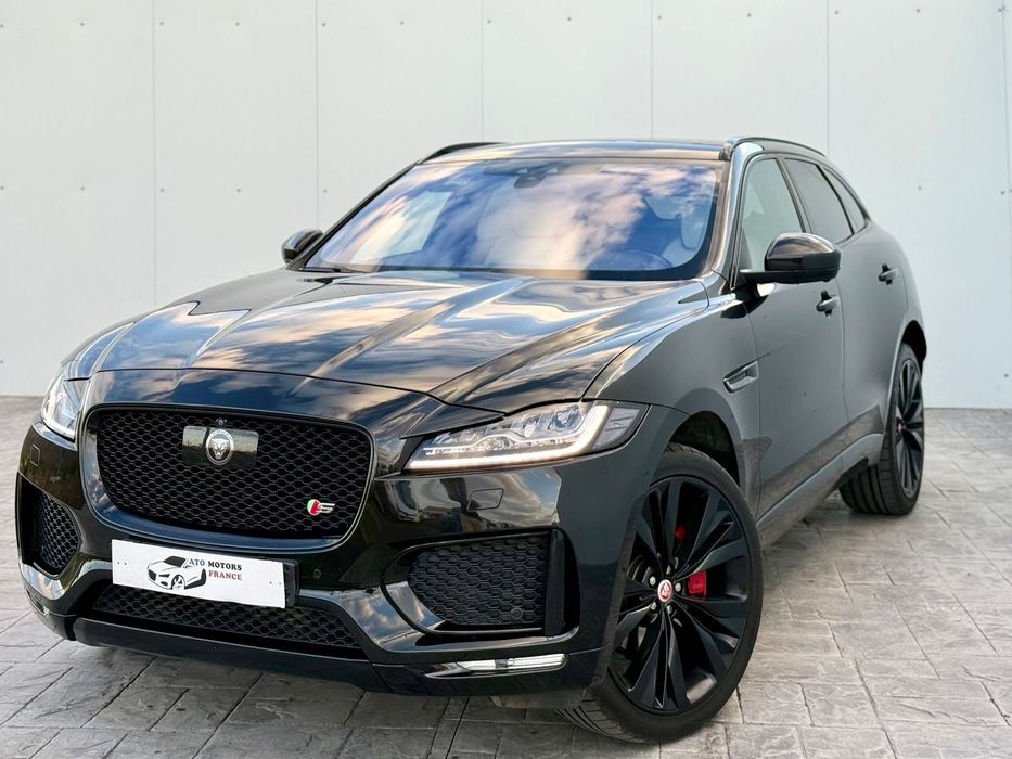 Jaguar F-Pace Jaguar F-Pace S 306 CP An fabricatie 2017 117.000 km / GARANTIE 1 An