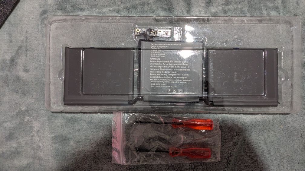 Продам аккумулятор для MacBook Pro 2017