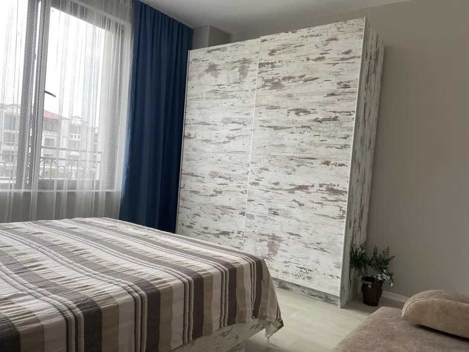 Дава се под наем Двустаен апартамент в Созопол - 56 кв.м за 750 € - Снимка #1