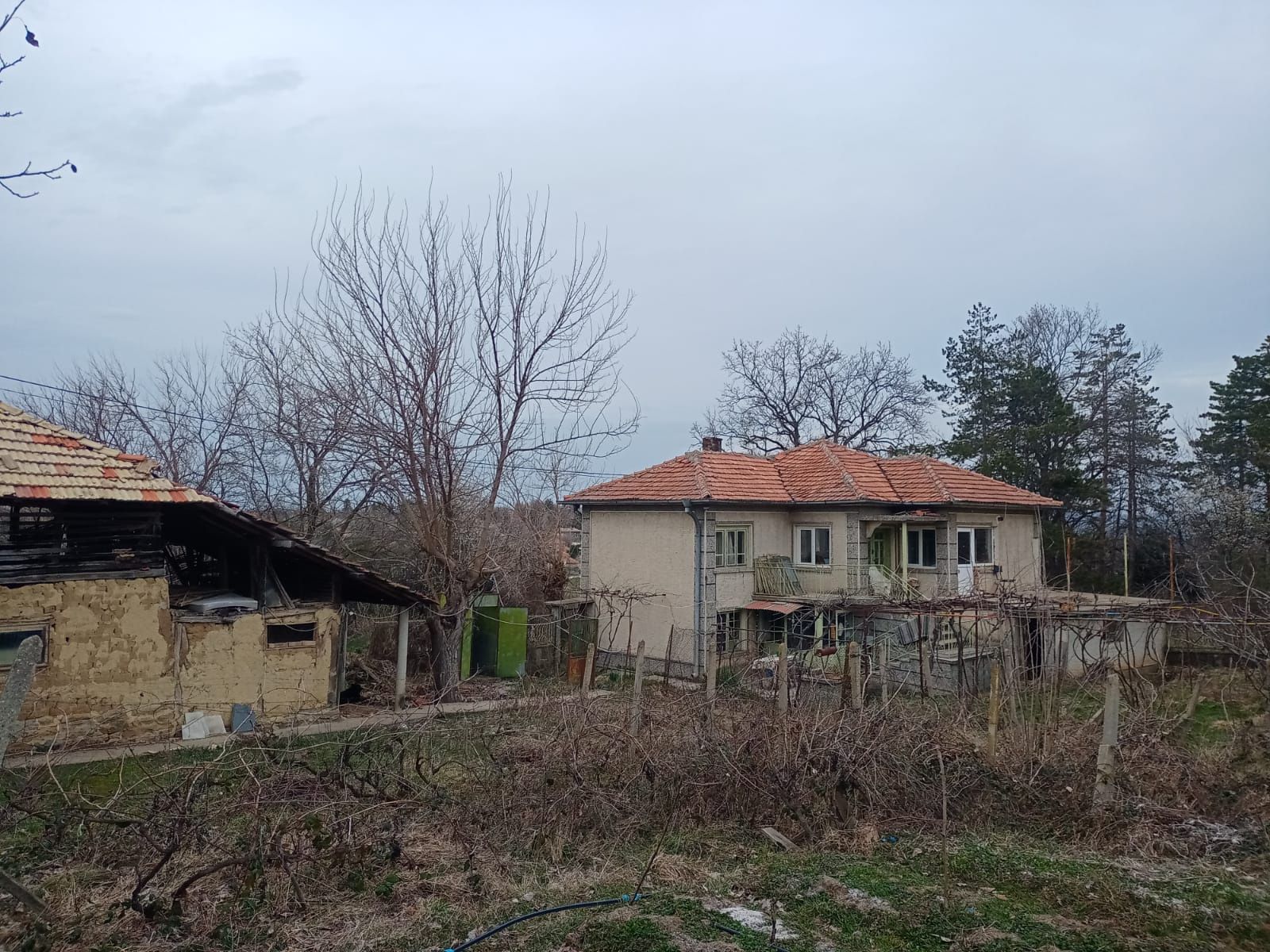 Продавам къща в село Ново Градище област Велико Търново