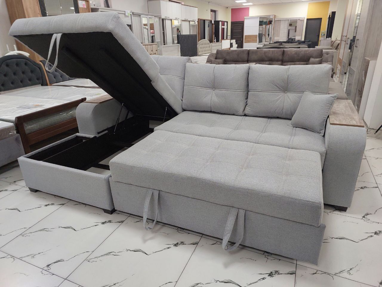 Шикарный угловой диван