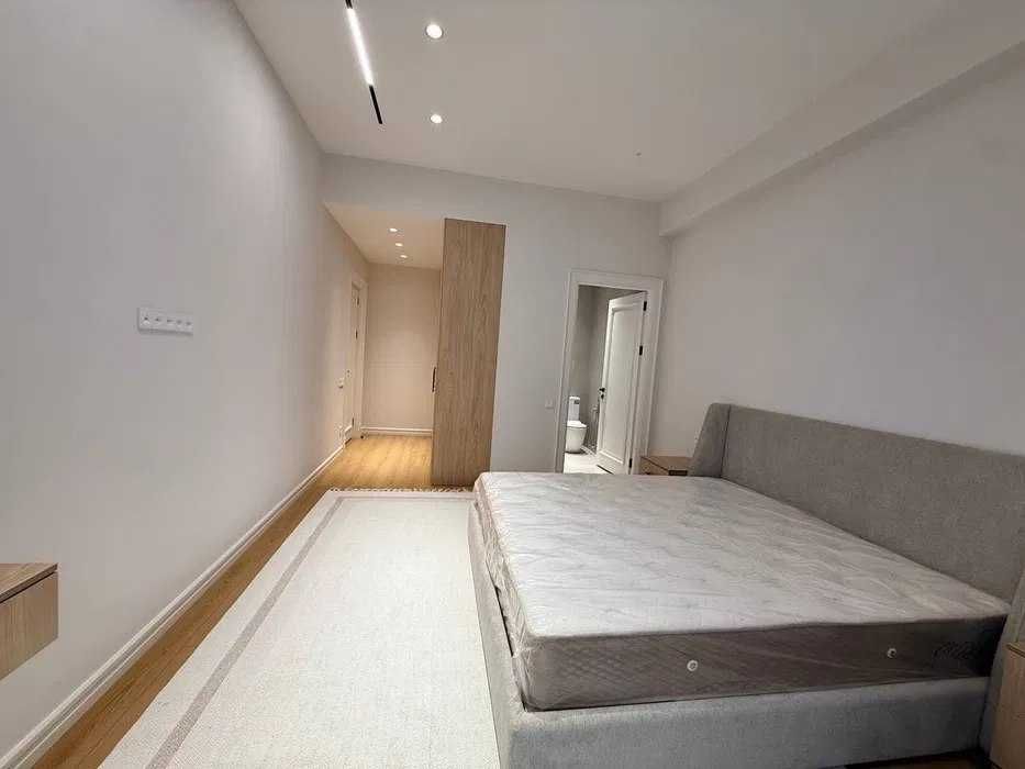 Продаётся квартира 4/3/7 на Карасу-3, Новостройка, 127м2