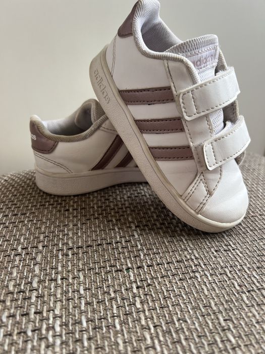 Маратонки Adidas