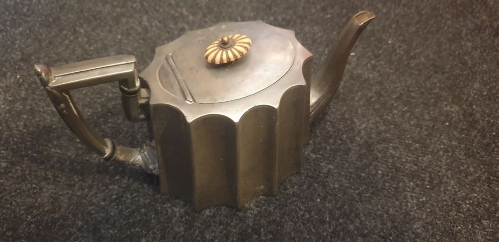 Ceainic vintage Brittania plate