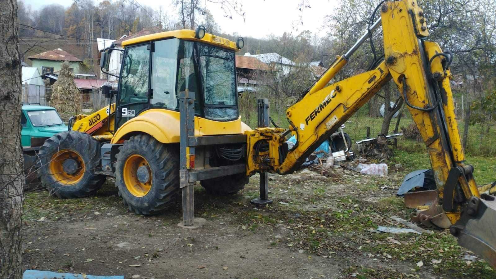 De INCHIRIAT buldo excavator