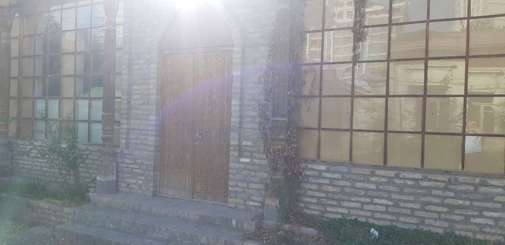 Аренда отдельно стоящая здания ориентир Акай Сити