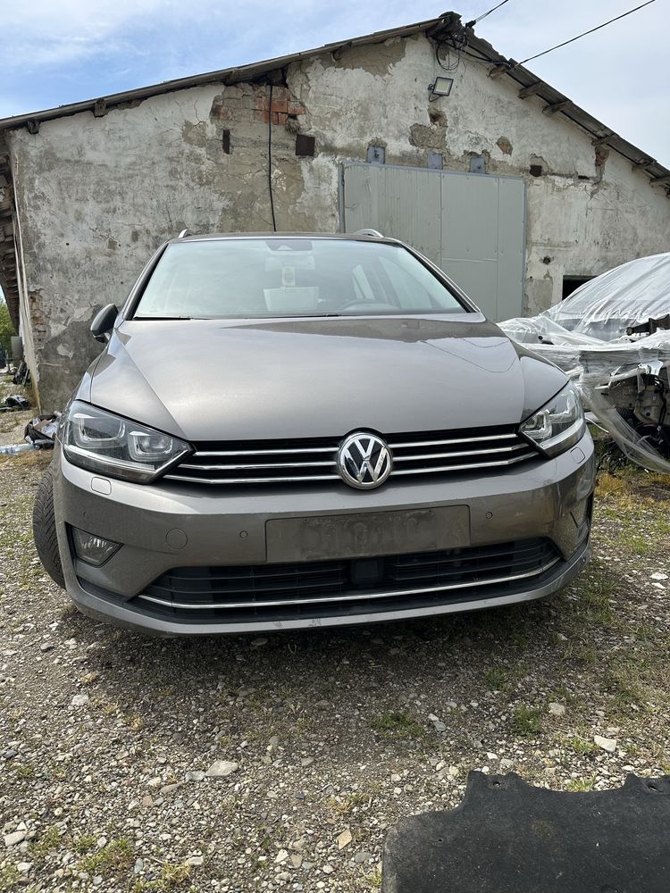 Dezmembrez VW Golf 7 Sportvan, 2.0 TDI CRL CRLB, cutie automata DSG