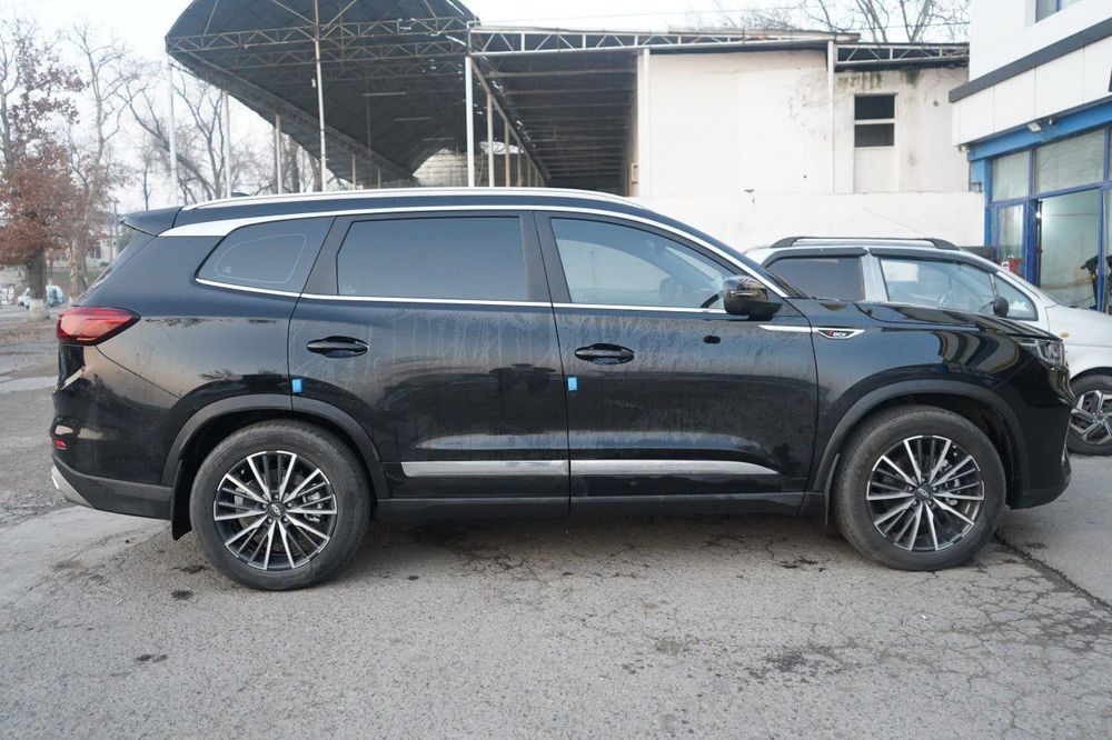 Продаётся Chery 8 pro своя 2024 год чистая.