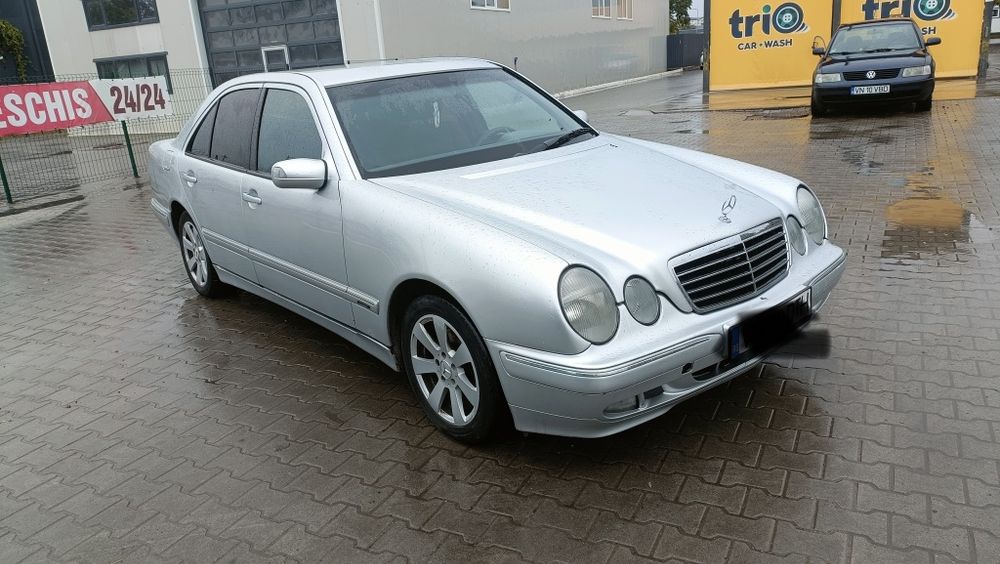 Vând Mercedes E 2.2 Cdi Fab 2000 FARA NICI UN ACT DOAR DE PIESE