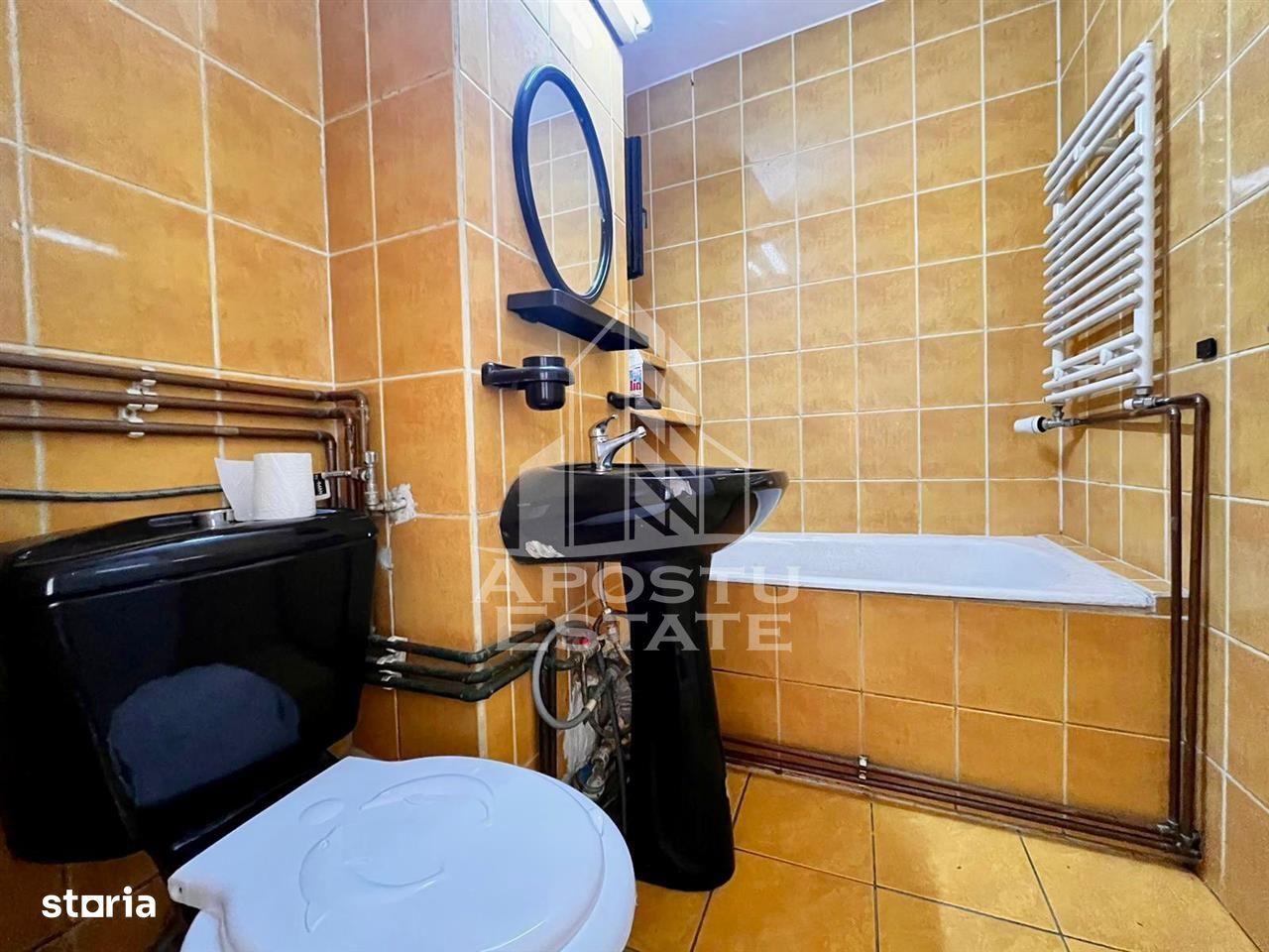 Apartament cu 3 camere | Semidecomandat | Zona Sagului