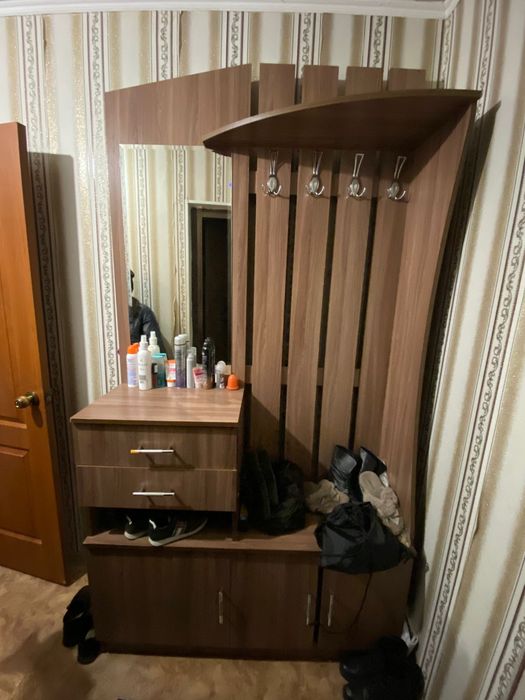 Продам шкаф для прихожей