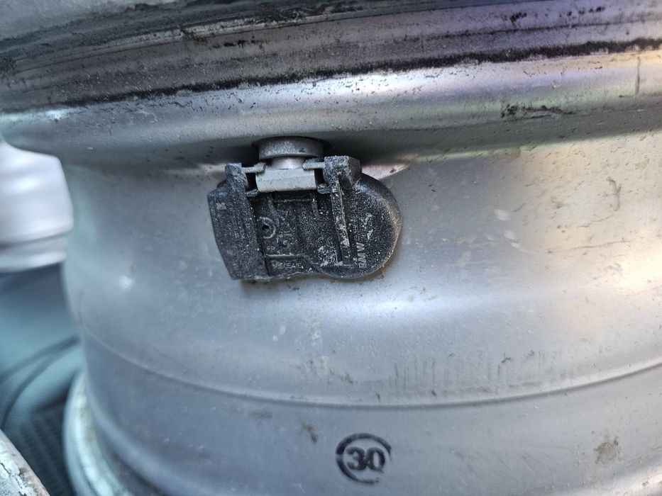 Jante BMW R16, seria 3, seria 1, X1 , F30, F20, F31, E90, cu anvelope