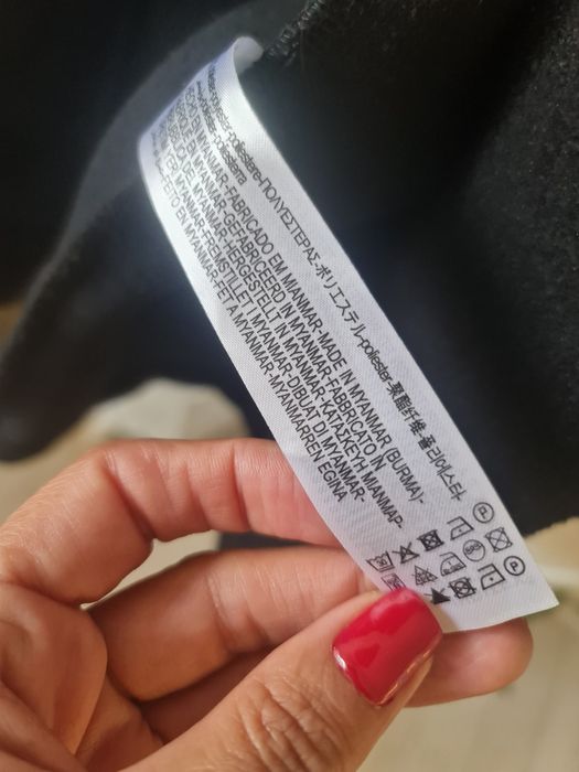 Zara, черно палто ново