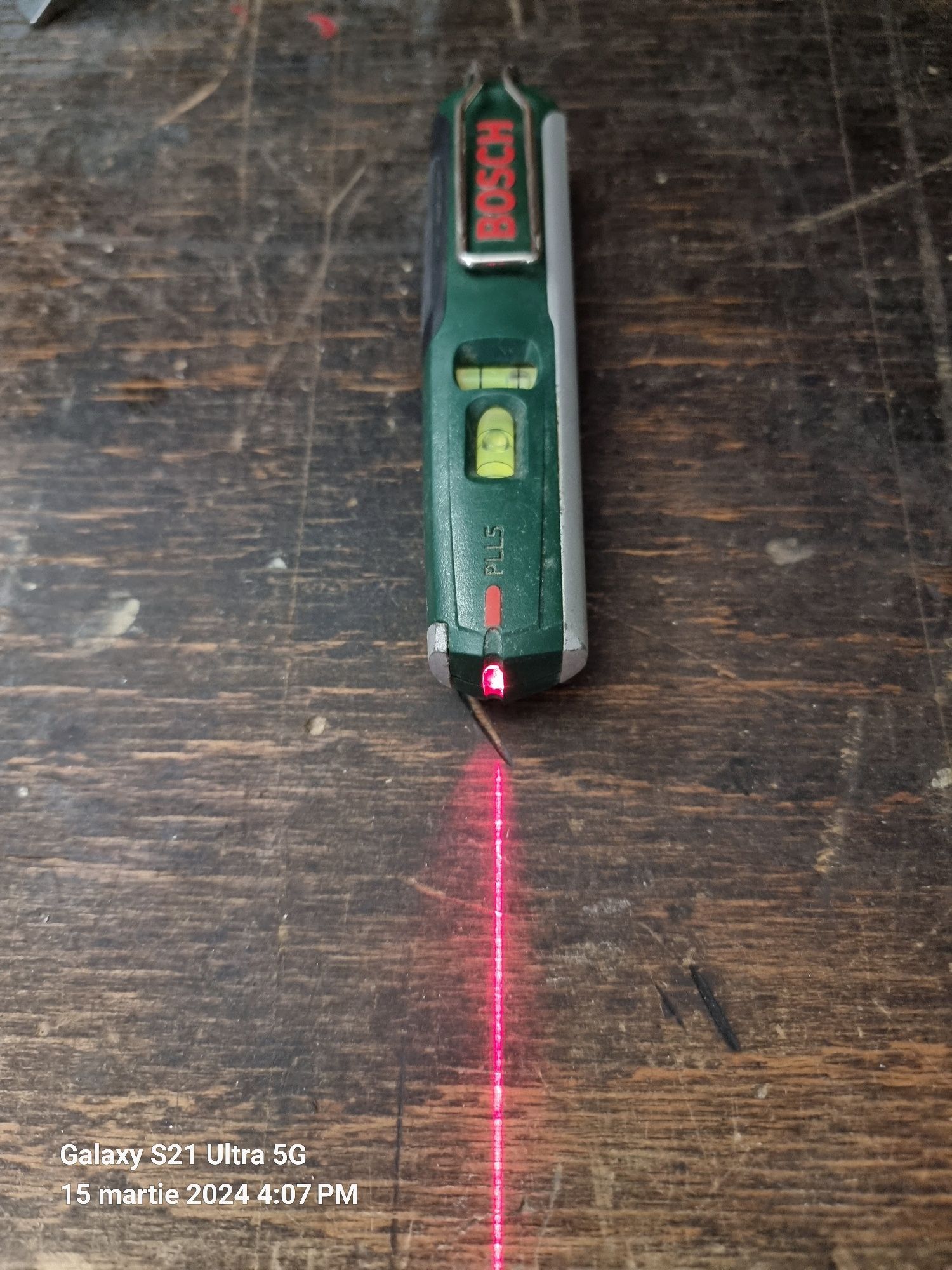 Aparate laser pt constructii