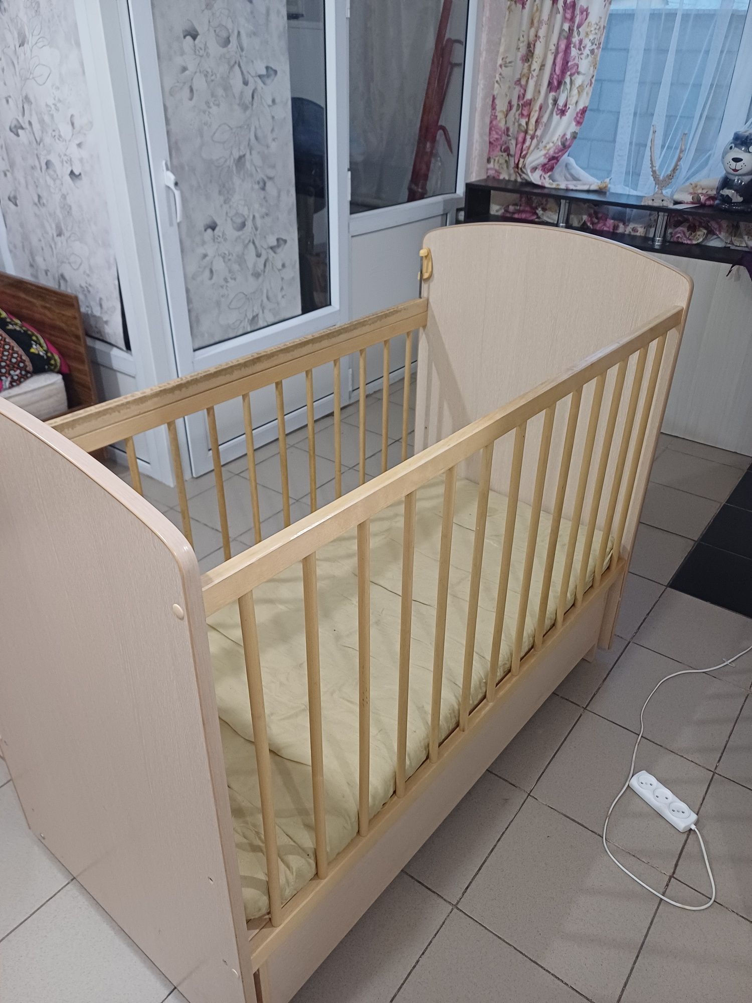 Продам манежку до 5 лет