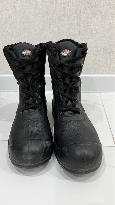 Продам спецботинки Dickies