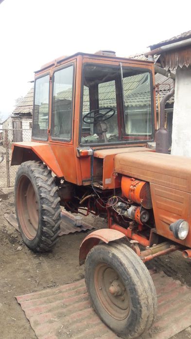 Tractor Belarus T25