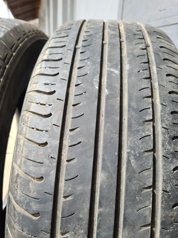 2 бр. летни гуми 225/60/17 Hankook 4,5 mm DOT 2513