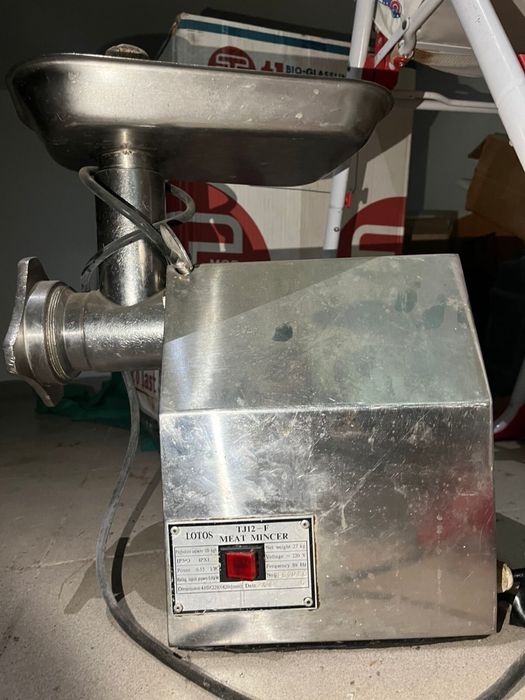 Продам мясорубку