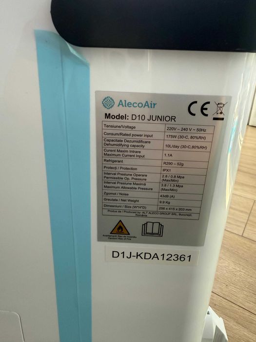 Dezumidificator AlecoAir D10 Junior, 10 l/zi, Display digital, 80 mc/h
