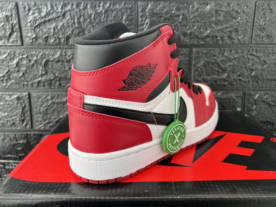 Jordan 1 Chicago 40 44