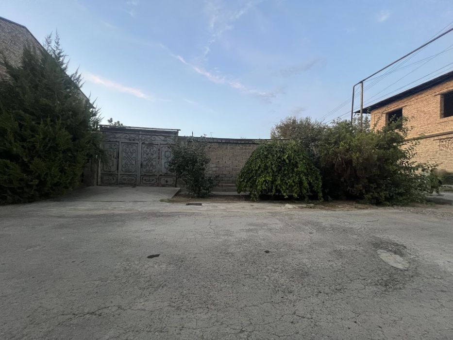 Zangiota tumani bek-beraka bozor orqasida 6sotik