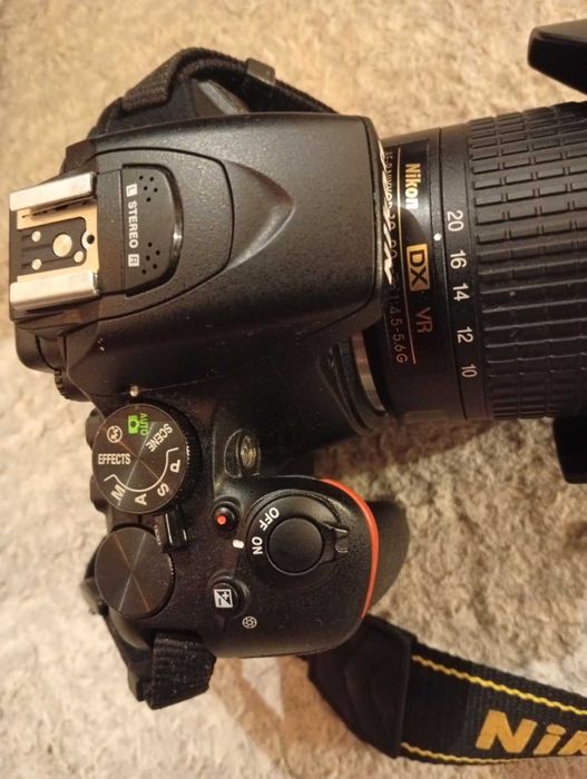 Професионален Фотоапарат Nikon D5600 + Статив и Екстри Супер Оферта!!!