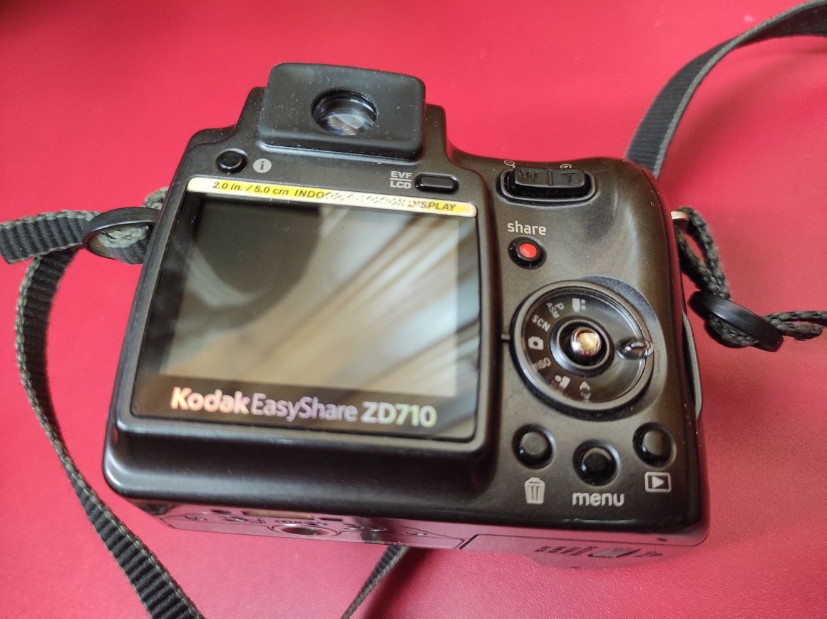 Kodak easyShare ZD710 7.1Mpx, obiectiv fisheye 46mm
