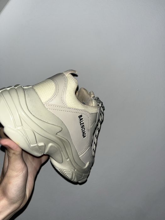 Balenciaga Triple S Cream