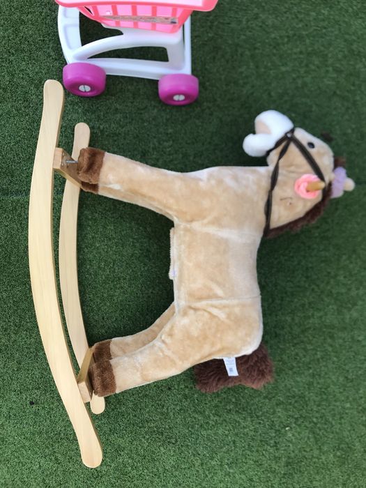 Люлеещо конче + количка за кукли