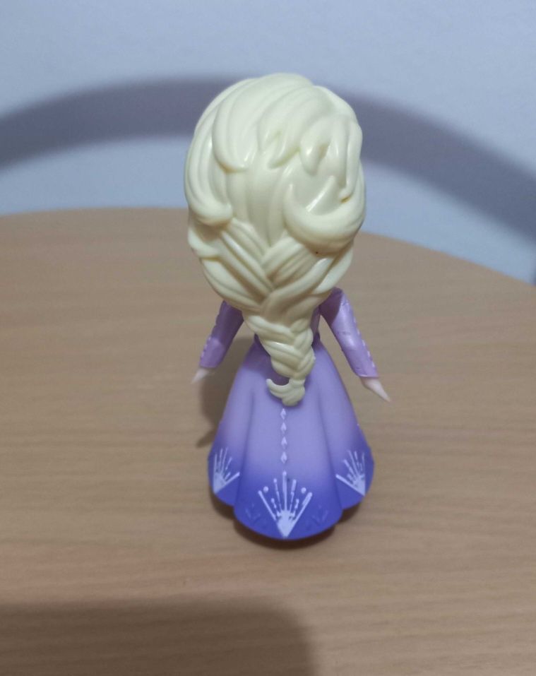 Mini figurina Elsa Frozen 2