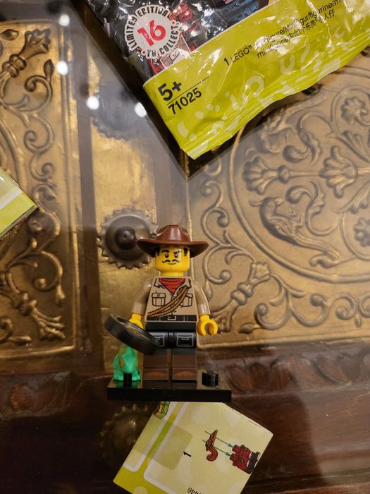Vand minifigurina Lego col348 series seria 19 Jungle Explorer