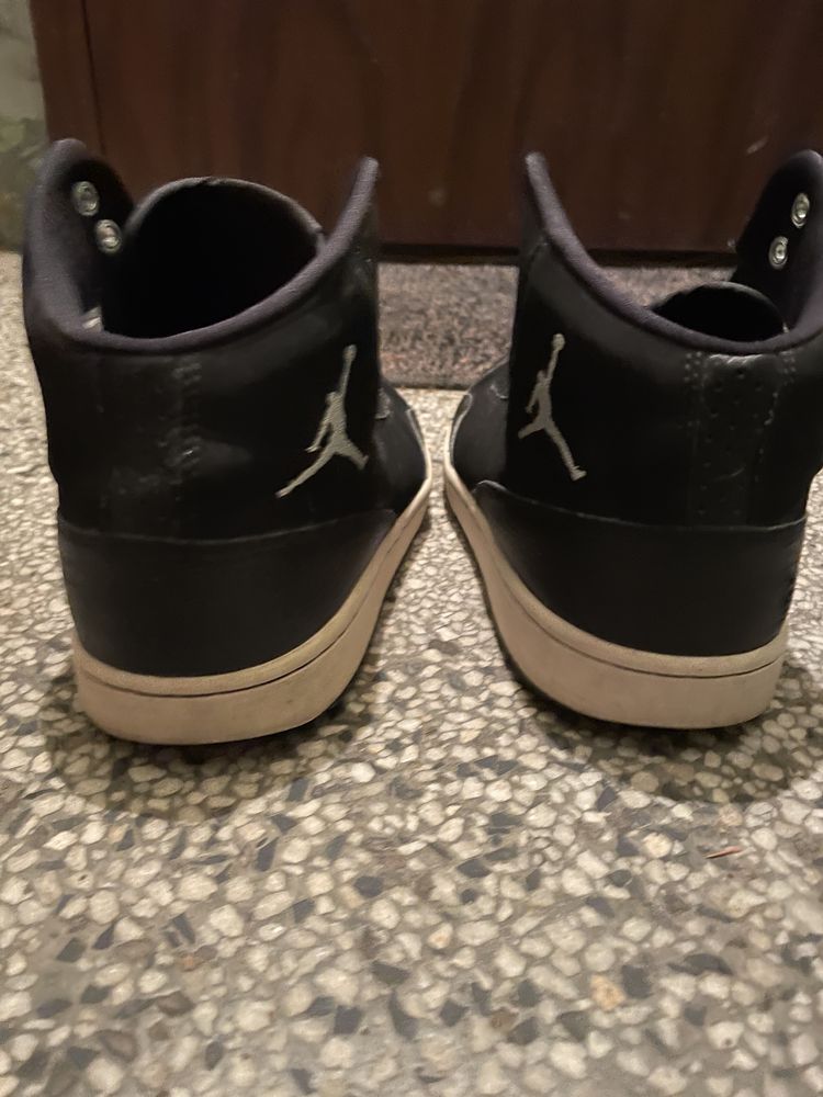 Мъжки обувки Jordan Executive