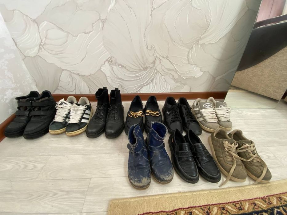 Продам  кроссовки,  кампус