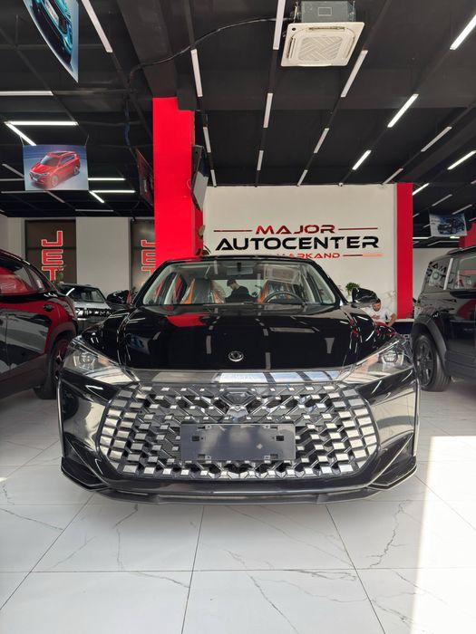 DongFeng Aeolus Shine