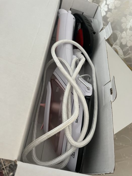 Aparat de calcat cu aburi