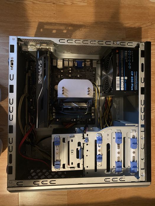 PC i5 2500 3.3Ghz / RX 460 4GB / 12GB RAM / SSD 240GB