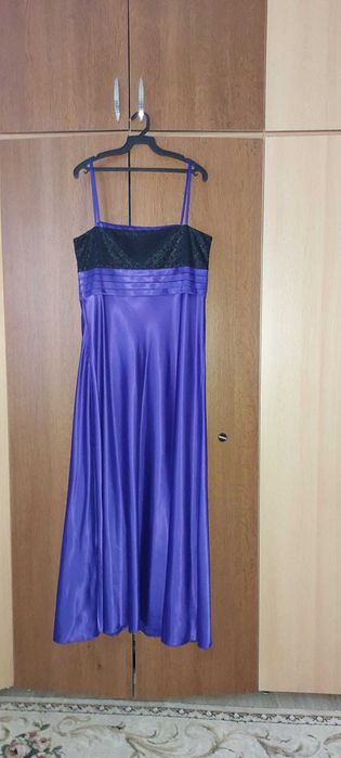 Vand rochie de seara noua, marimea 46 pret 150 lei