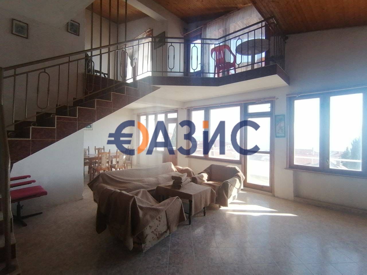 Спешна продажба-499 евро / кв. м.!Къща 6-етажна 800 кв. м. с изглед