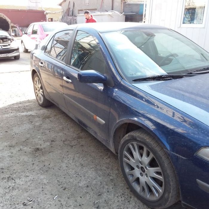 Dezmembrari  Renault LAGUNA 2  2001  > 2007 2.2 dCi Motorina