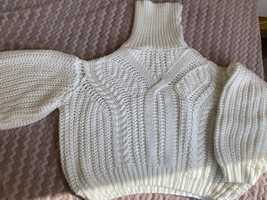 Пуловер с обемни ръкави, размер S (36)