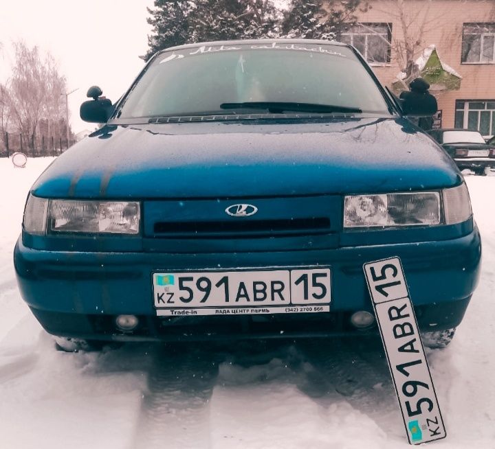 Ваз 2110  год инжектор механика иле обмен