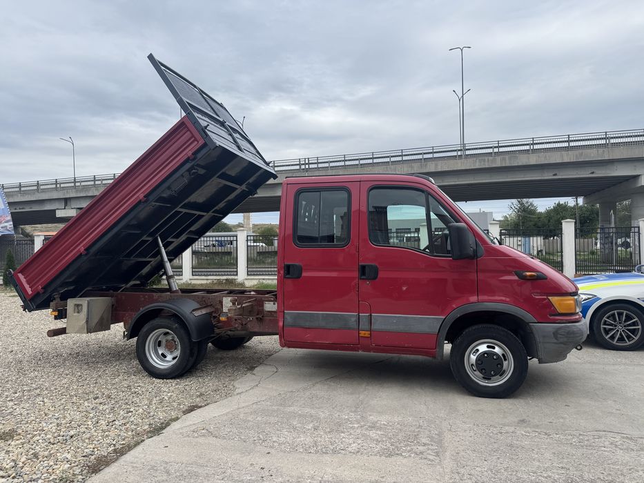 Iveco 7 locuri basculabil 3 parti hidraulic pe cutie cu clima