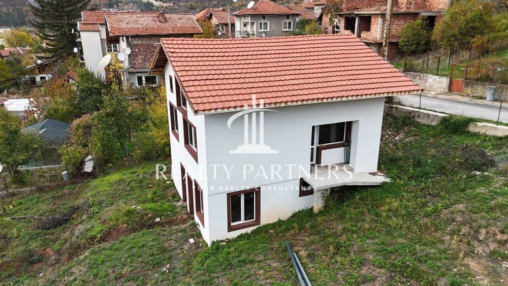 Продава се Къща в Земен - 150 кв.м за 567 €/кв.м - Снимка #3